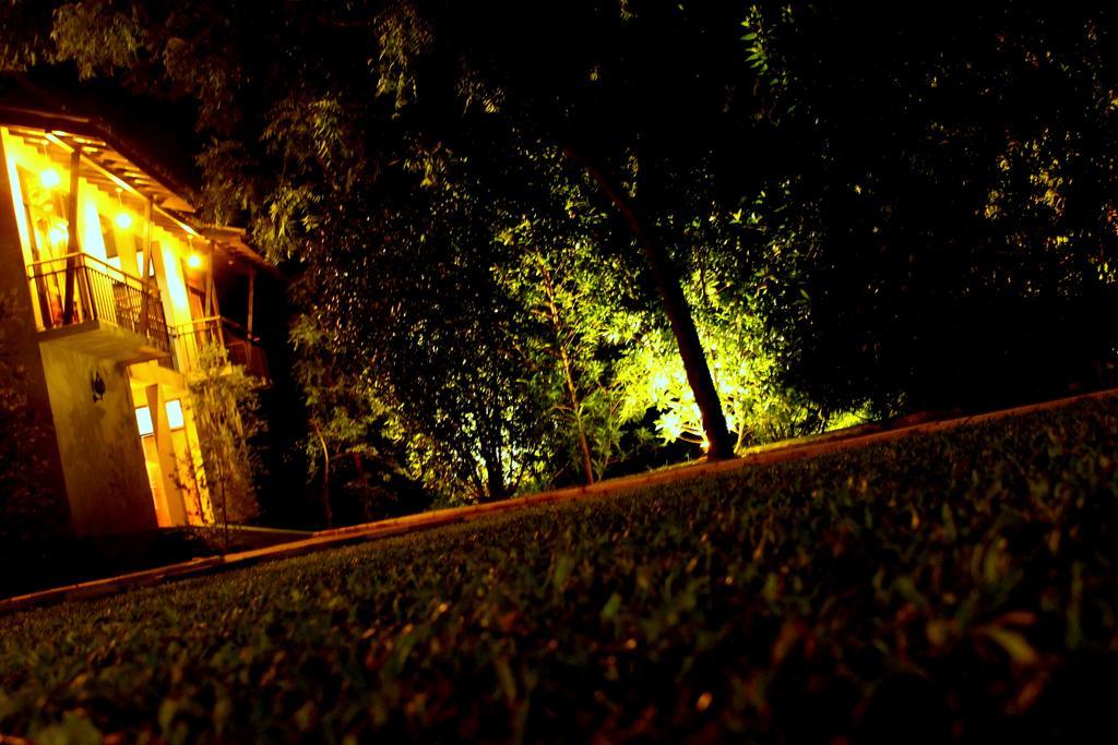 Magampura Eco Village Tissamaharama Buitenkant foto