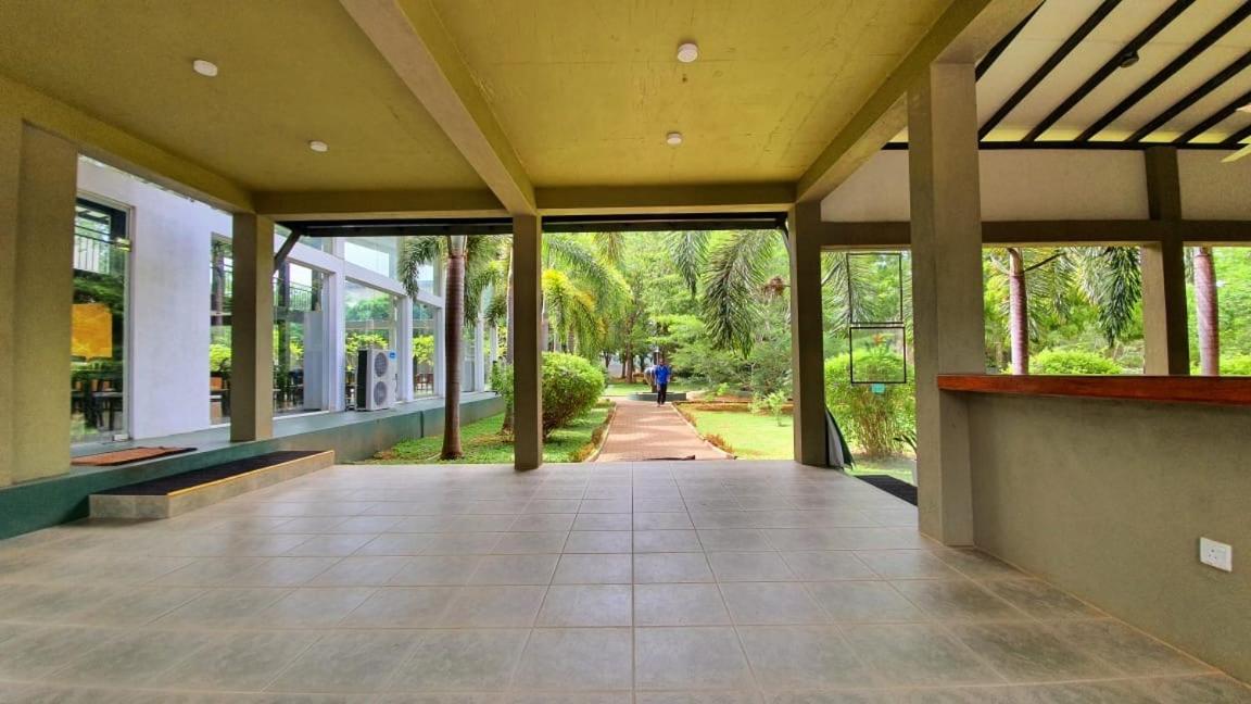 Magampura Eco Village Tissamaharama Buitenkant foto